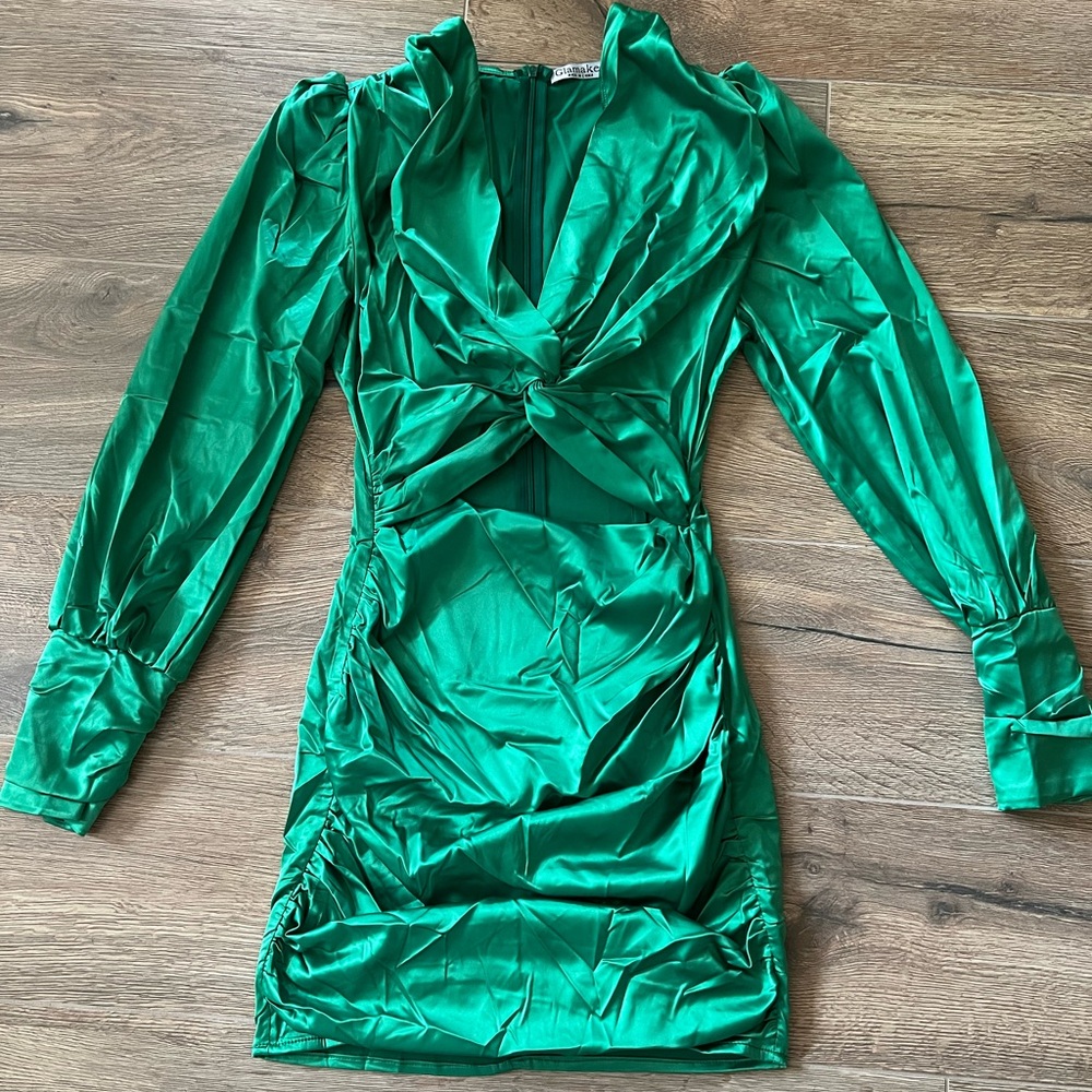 New & Never Worn Green Cut-Out Dress from SHEIN. $4 Size Small.